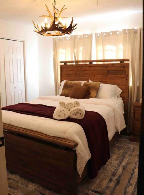 By Hwy, 3/2 , Sleeps Large Group Palo Duro Fun Villa Amarillo Exterior photo